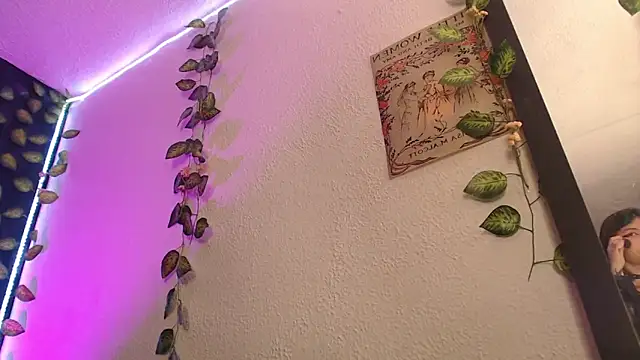 niakat  online show from 03.21.26