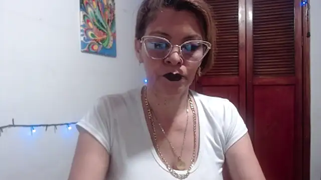 Snapshot of electra-mommy chatting on 07.04.26 electra-mommy online show from 07.04.26