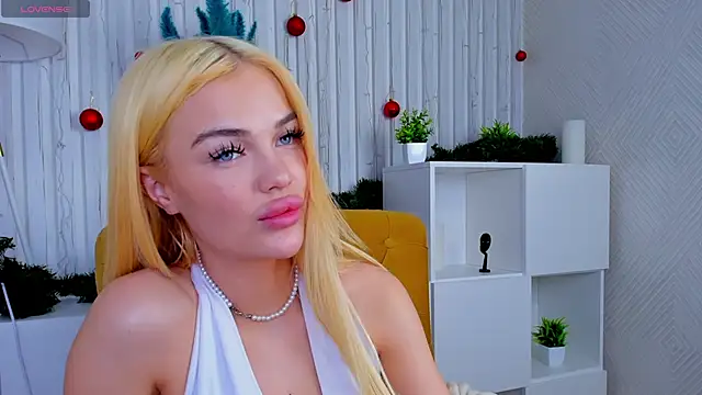 Angel Sapphire  online show from 01.18.25