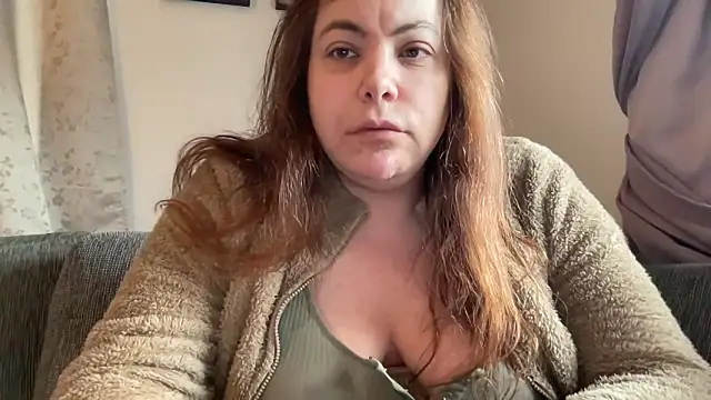 Snapshot of cumwithmee3 chatting on 10.22.25 cumwithmee3 online show from 10.22.25