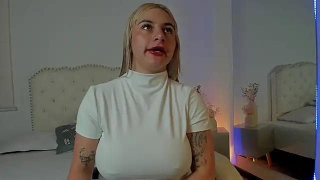 AtheneaRossi online show from 10.03.25