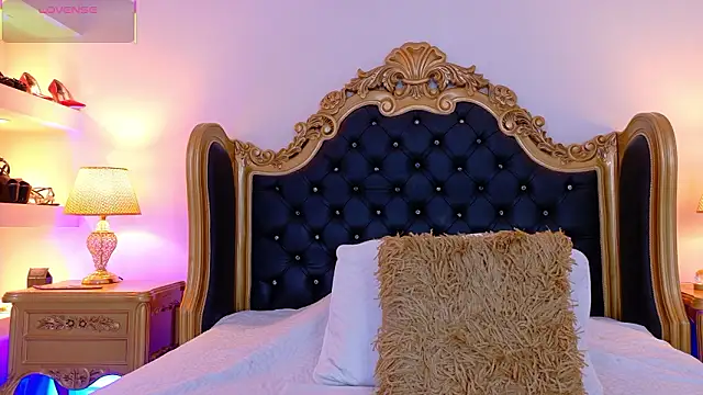 AdelinaVans online show from 02.26.26