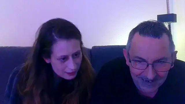 Snapshot of Emilie_squirt chatting on 04.12.26 Emilie squirt online show from 04.12.26