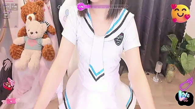 Yuka Chan online show from 02.06.25