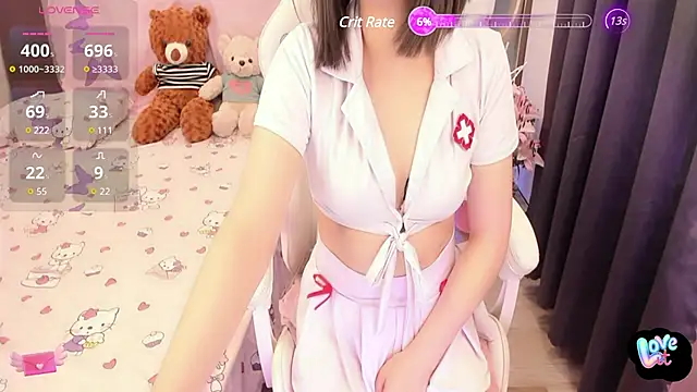 Yuka Chan online show from 03.10.25