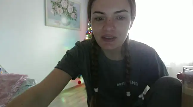  JustmeHere  online show from 12.15.24