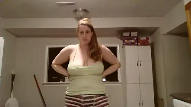 Snapshot of MsLG12301 chatting on 02.14.25 MsLG12301 online show from 02.14.25