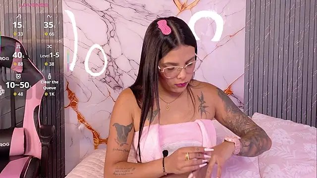 Snapshot of Shasa_8 chatting on 10.08.25 Shasa 8 online show from 10.08.25