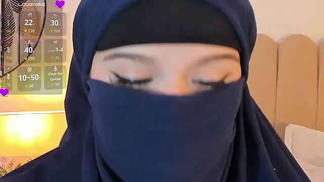 anna-henao online show from 09.18.25