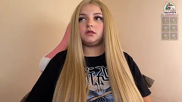 SweetPaige  online show from 12.26.24