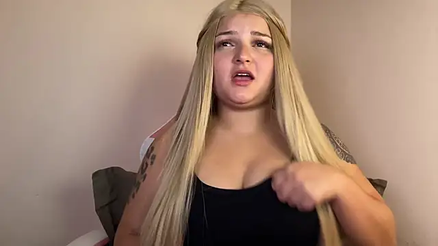 SweetPaige  online show from 01.06.25