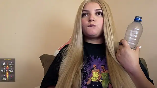 SweetPaige  online show from 01.16.25