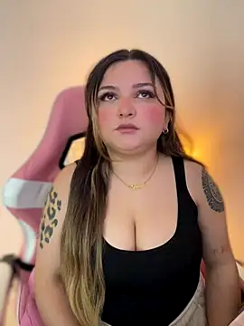 SweetPaige  online show from 11.15.25