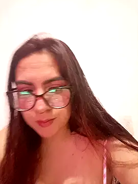 Celestte22 online show from 11.25.25