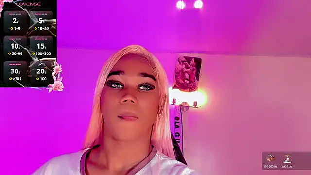 naomy  xx online show from 12.18.25