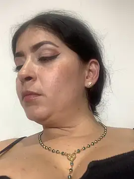 Snapshot of jamilaross chatting on 02.16.25 jamilaross online show from 02.16.25