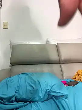 Snapshot of jamilaross chatting on 03.06.25 jamilaross online show from 03.06.25