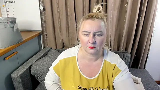 mira robinsonnn online show from 01.17.25
