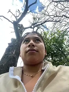 Snapshot of LinnaGardenia chatting on 12.01.24 LinnaGardenia online show from 12.01.24