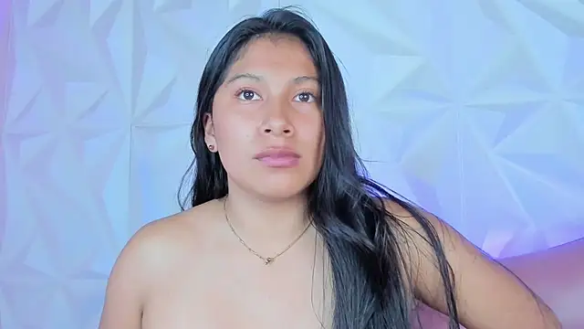 Snapshot of LinnaGardenia chatting on 12.08.24 LinnaGardenia online show from 12.08.24