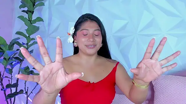 Snapshot of LinnaGardenia chatting on 01.20.25 LinnaGardenia online show from 01.20.25