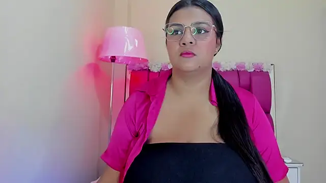 Snapshot of Gabriela_Brown chatting on 02.01.25 Gabriela Brown online show from 02.01.25