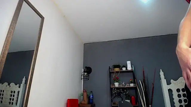 Jhonny-Blake online show from 12.16.24