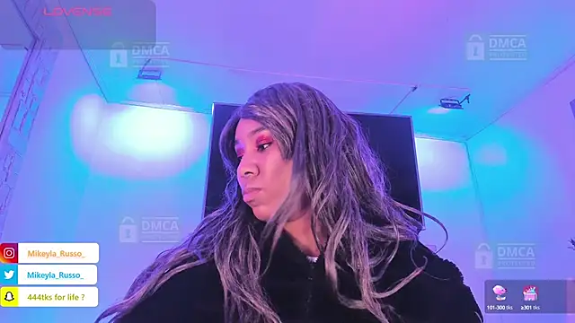 Mikeyla-Russo online show from 09.30.25