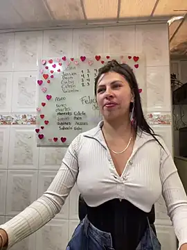 Alanna atm  online show from 12.21.24