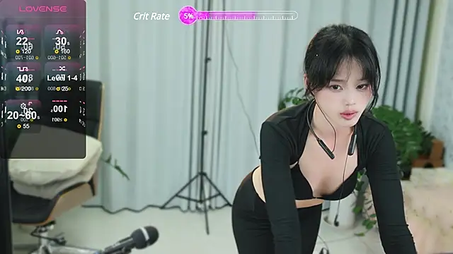  YouY  online show from 03.04.25