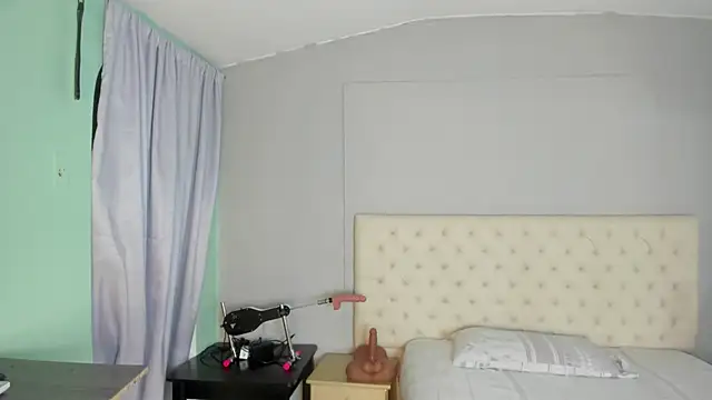 Snapshot of nami_sam01 chatting on 09.24.25 nami sam01 online show from 09.24.25