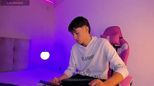 AlessandroDybala online show from 12.22.24