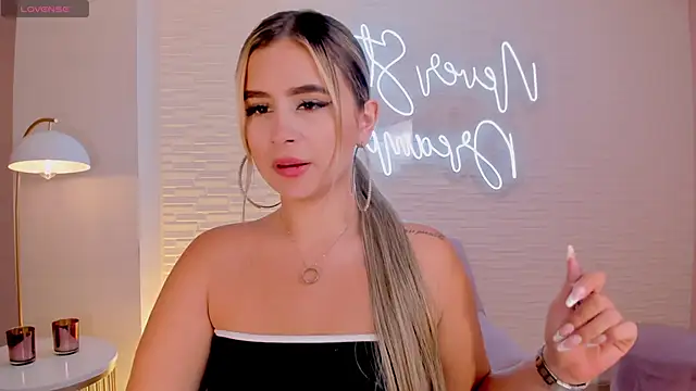 AnnaBrooks1 online show from 01.27.25