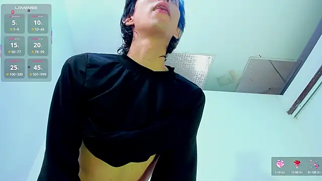 Snapshot of JeanRam18 chatting on 09.19.25 JeanRam18 online show from 09.19.25