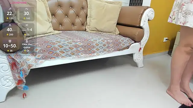 FOXYRIVER  online show from 04.13.26