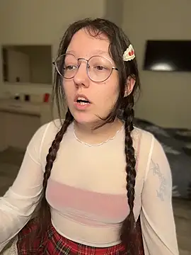 emigooflordXD online show from 10.10.25