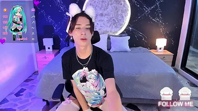 Snapshot of JasperCooper_ chatting on 12.24.24 JasperCooper  online show from 12.24.24