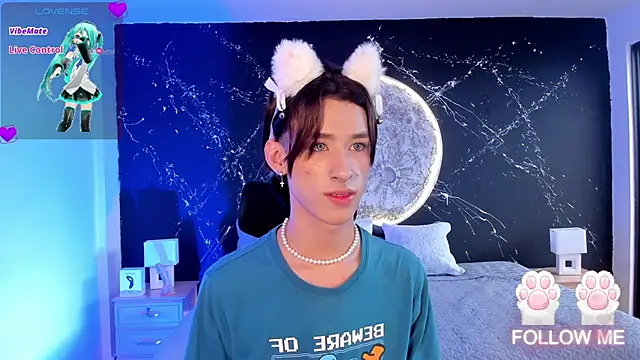 Snapshot of JasperCooper_ chatting on 12.26.24 JasperCooper  online show from 12.26.24