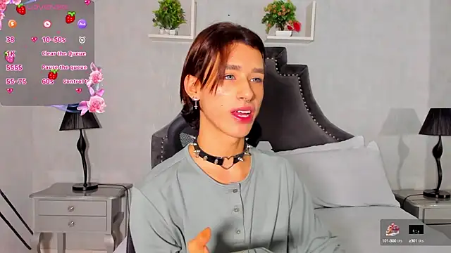 Snapshot of JasperCooper_ chatting on 01.05.25 JasperCooper  online show from 01.05.25