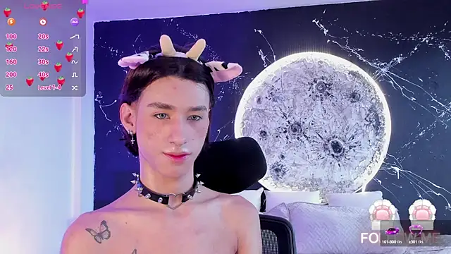 Snapshot of JasperCooper_ chatting on 01.11.25 JasperCooper  online show from 01.11.25