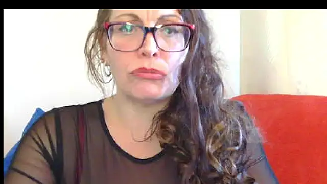 Snapshot of HeyyImHarlowe chatting on 12.14.24 HeyyImHarlowe online show from 12.14.24