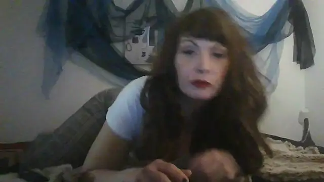 Snapshot of HeyyImHarlowe chatting on 02.15.25 HeyyImHarlowe online show from 02.15.25
