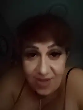 AvaLloyd online show from 10.25.25