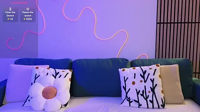 Ester Hill online show from 02.27.25