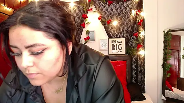 moon sunflower online show from 03.13.25