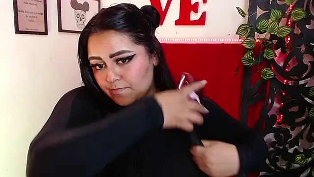 moon sunflower online show from 03.22.25