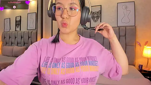 sweet--emily online show from 12.07.24