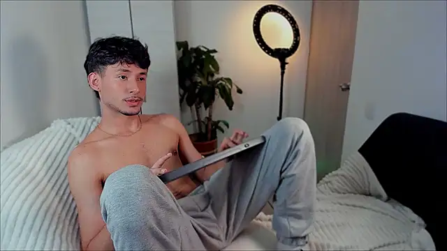 dimitri targaryen online show from 12.31.24