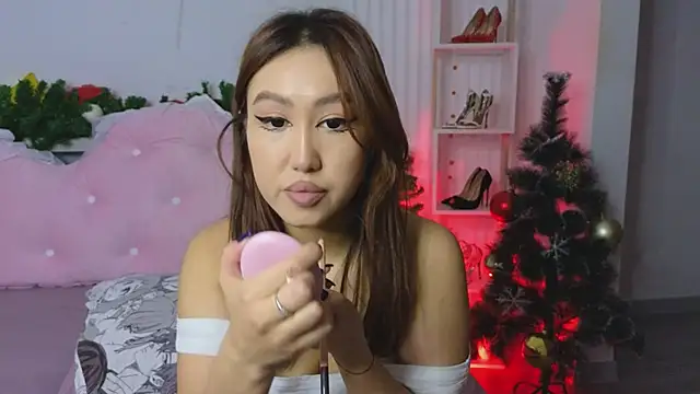 Diana Moon  online show from 12.16.24