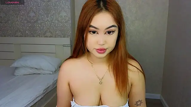 Snapshot of Diana_Moon_ chatting on 04.30.26 Diana Moon online show from 04.30.26